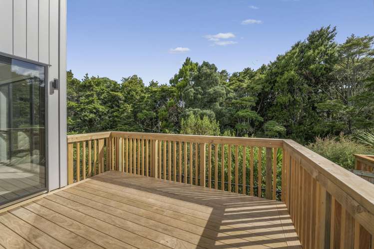 8 Hing Street Flat Bush_13