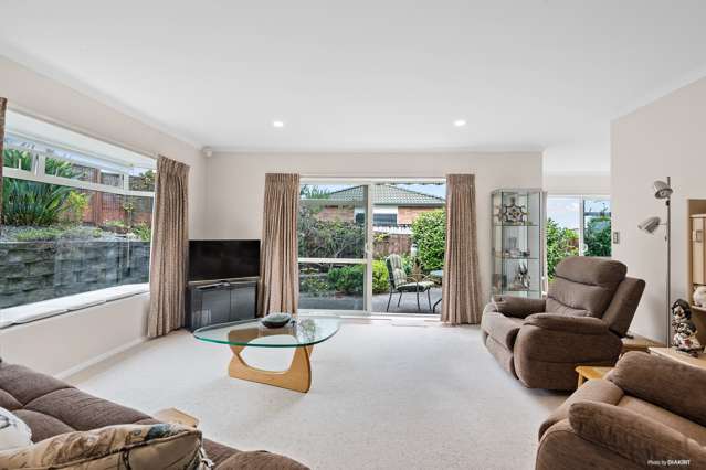 15 Chesterfield Way Orewa_2