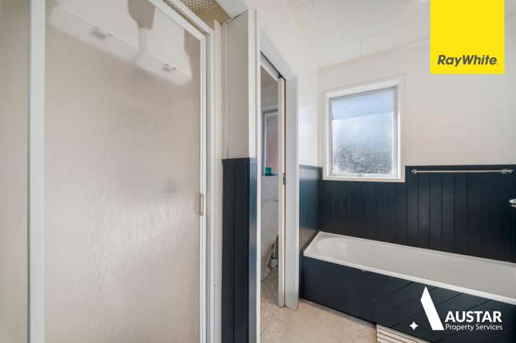  77 Riverpark Crescent Henderson_6