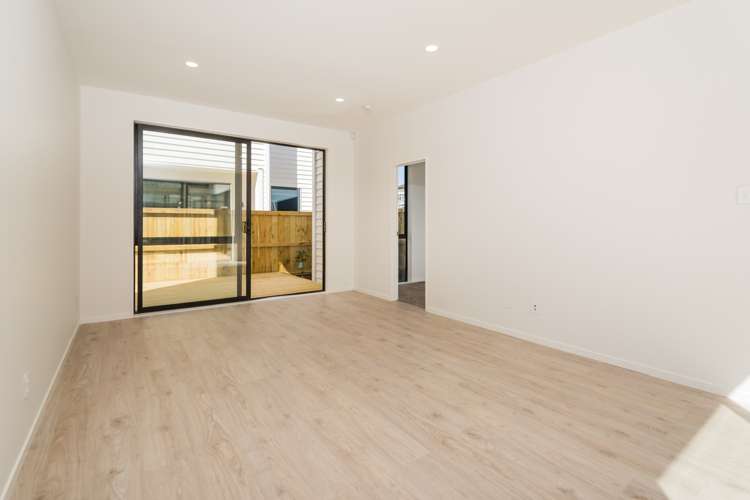 7 Pihoihoi Place Hobsonville_25