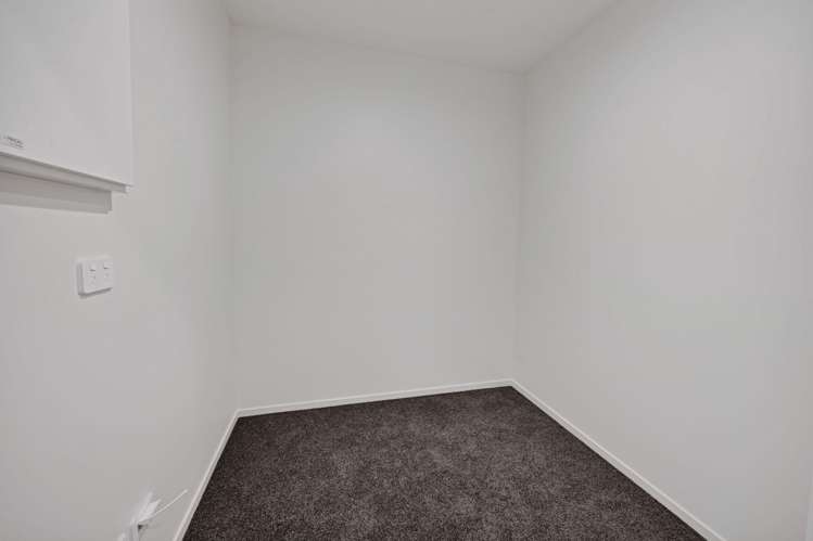 11 Othello (Lot 5) Stratford_17