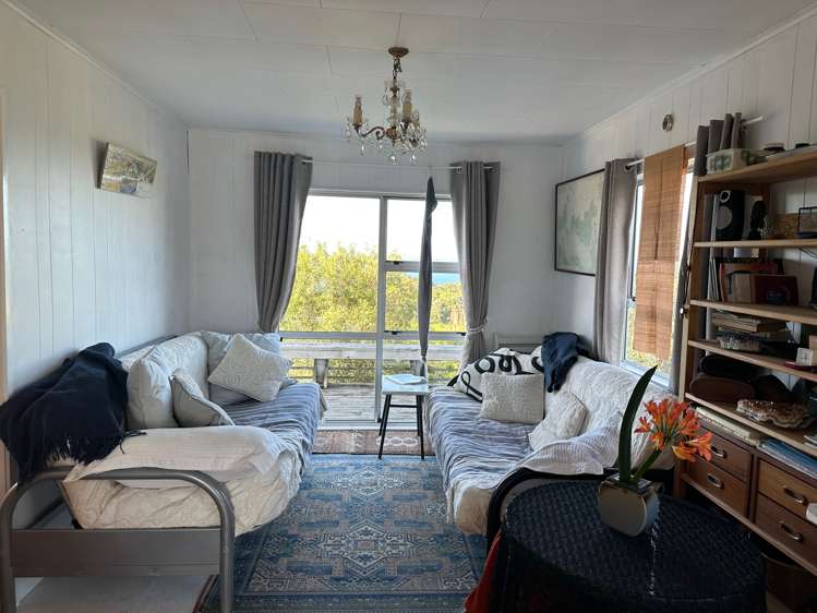 15 Ocean View Crescent Rakino Island_14