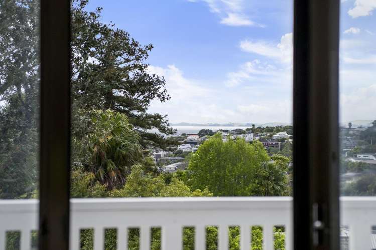 25 Coromandel Crescent Mairangi Bay_15