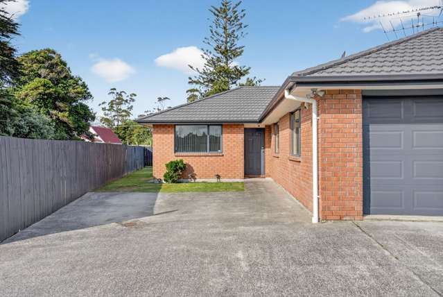 Easy Living in the Heart of Parakai