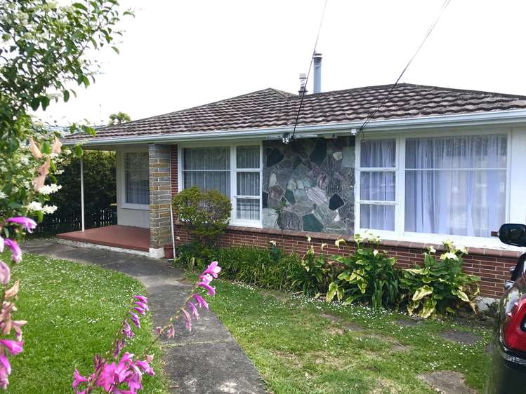 42 Archibald Road Kelston_11