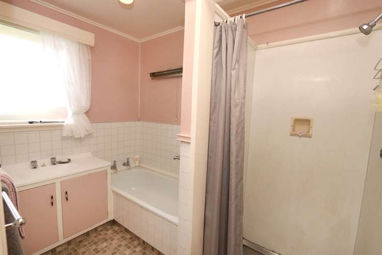 170 Racecourse Road Allenton_14