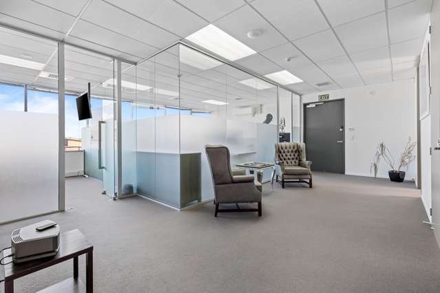 6/11 Orbit Drive Albany_3