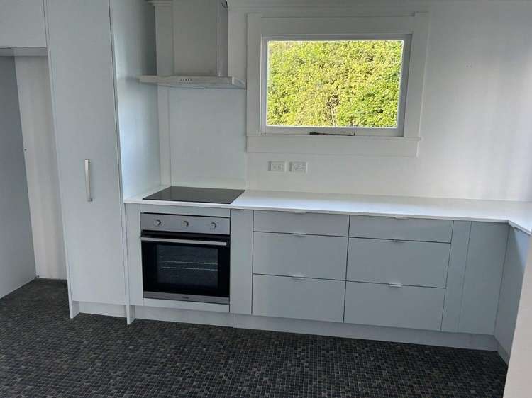 1 Denholm Road 10782_6