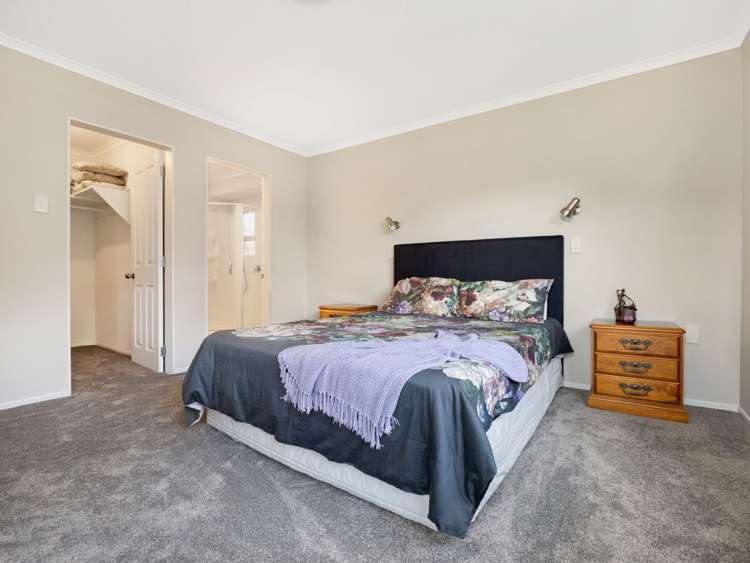 4 Merlin Close Huntington_26