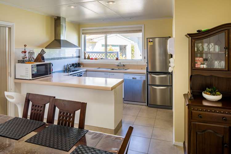 79 Sunshine Avenue Karori_6