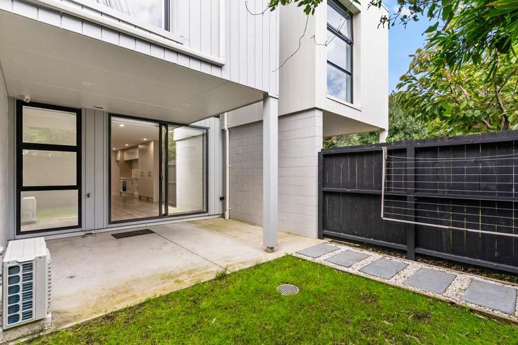 7B Range View Road Mount Albert_8