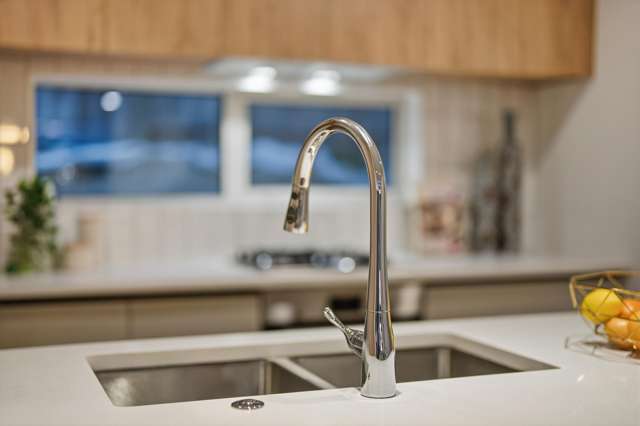 6a Kaimai Avenue Massey_4