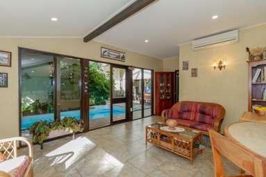 82 Avondale Road_4