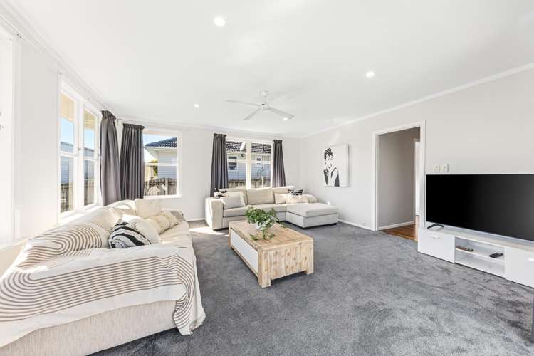 17 Melba Street Beach Haven_16