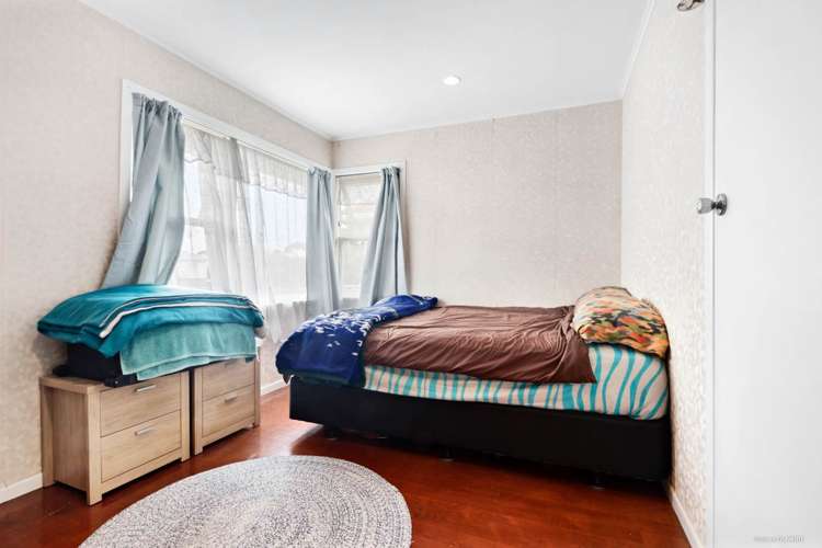 8 Kiernan Place Kelston_10