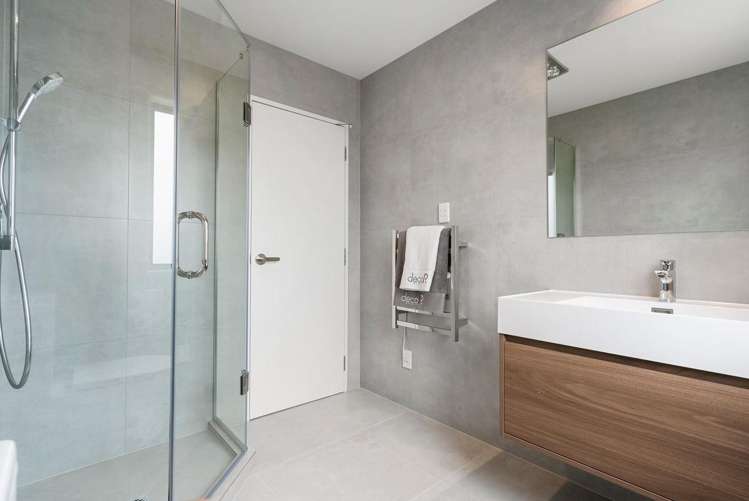 1/19 Alverston Street Waterview_2