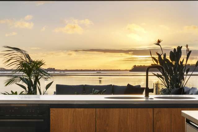 Sun Drenched Hidden Haven on the Waterfront