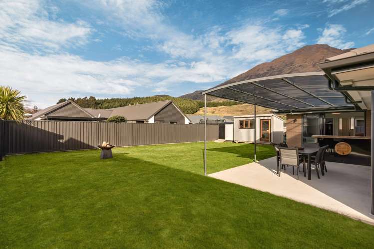 17 Myles Way Lower Shotover_18