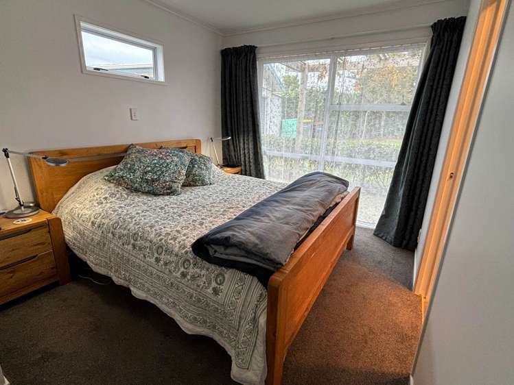 102a Titirangi Road New Lynn_19