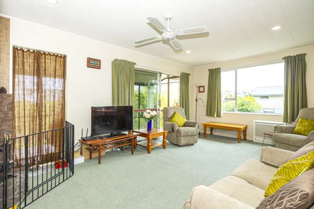 8 Benmore Street Glenwood_1