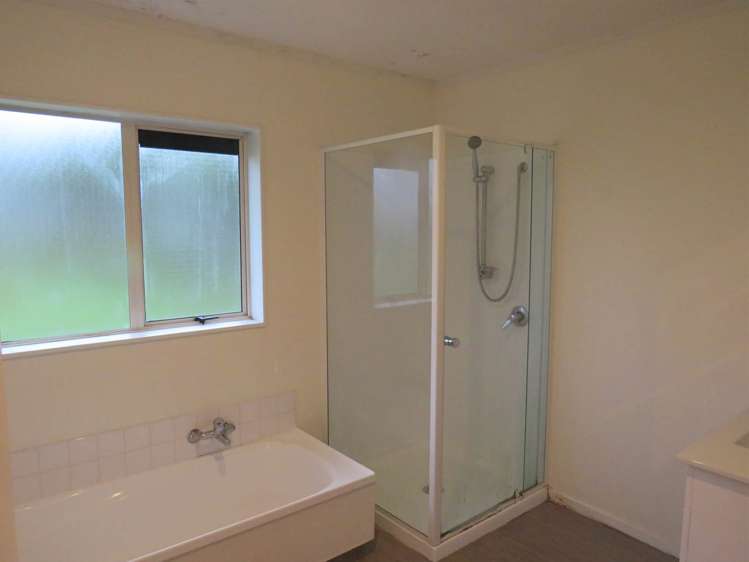 16 Bernina Place Manurewa_9