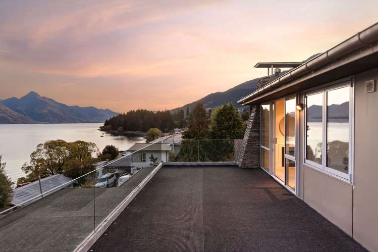 7/23 Adelaide Street Queenstown_8