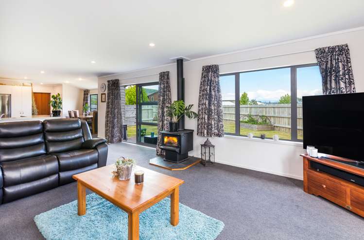 28 Montgomery Crescent Kinloch_9