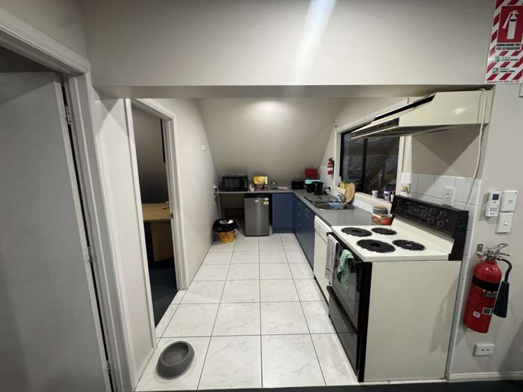 7/11 Markedo Place Papakura_4