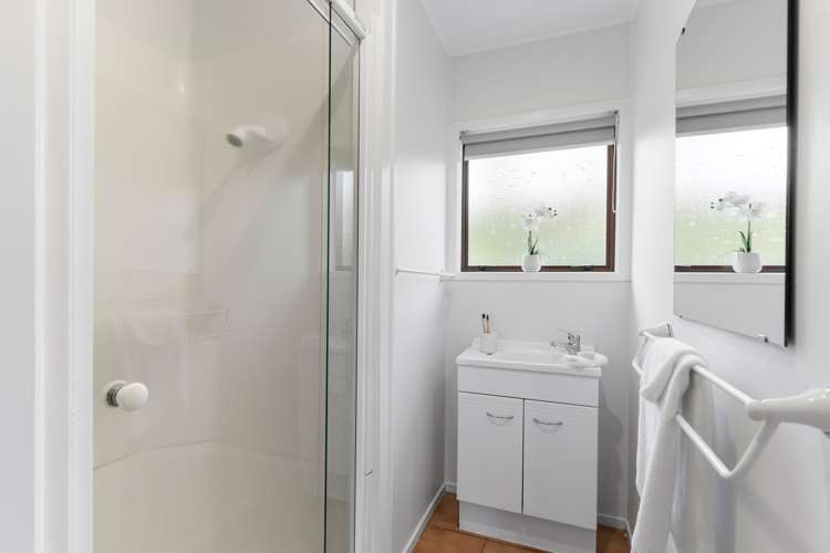 1/15 Seaview Terrace Mount Albert_10