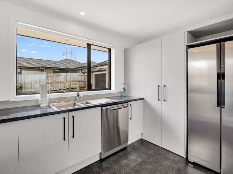 36 Varsity Heights Fitzherbert_19