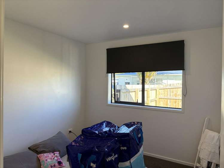 21 De Lautour Road 1052_13