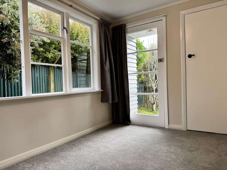 9 Lincoln Avenue Tawa_11