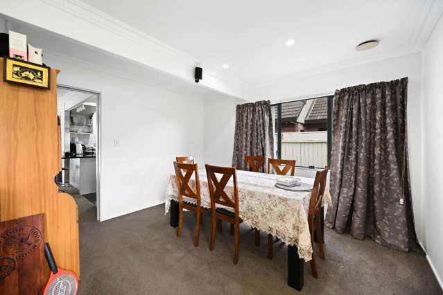 54 Ashurst Avenue 1136_4