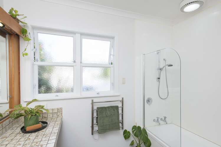 105 Rutene Road Kaiti_10