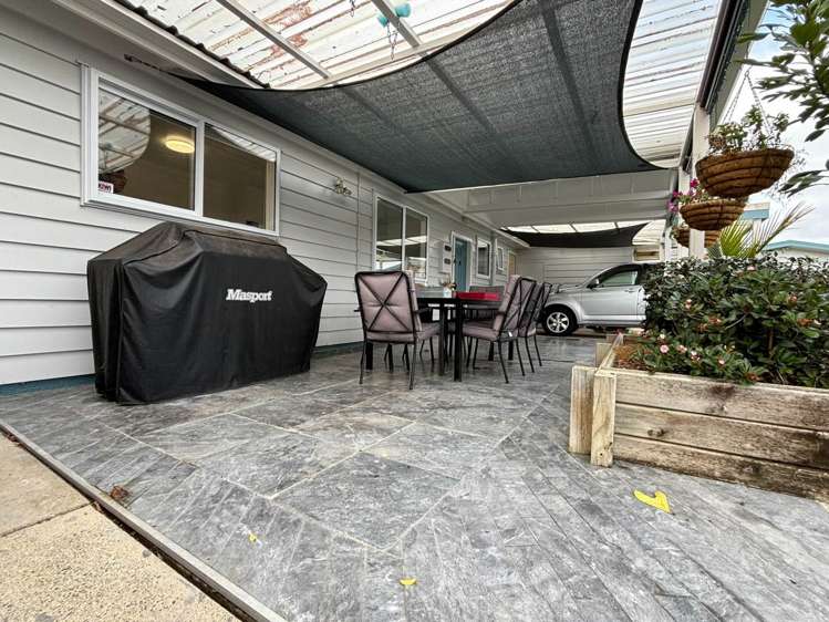 102a Titirangi Road New Lynn_33