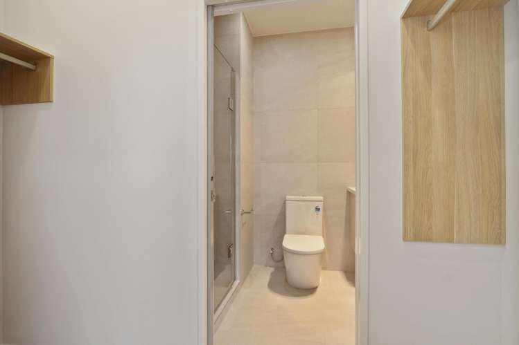 68 Puwha Street Massey_12