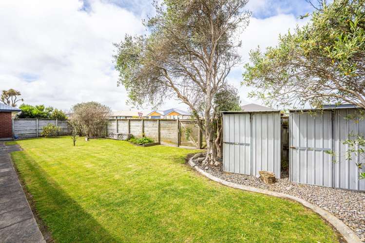 1 Forbes Road Foxton Beach_17