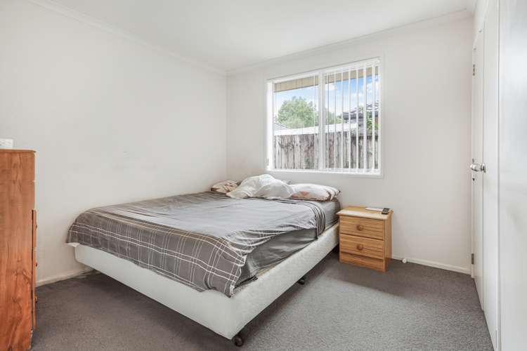 20 Nobleman Place Hamilton East_12