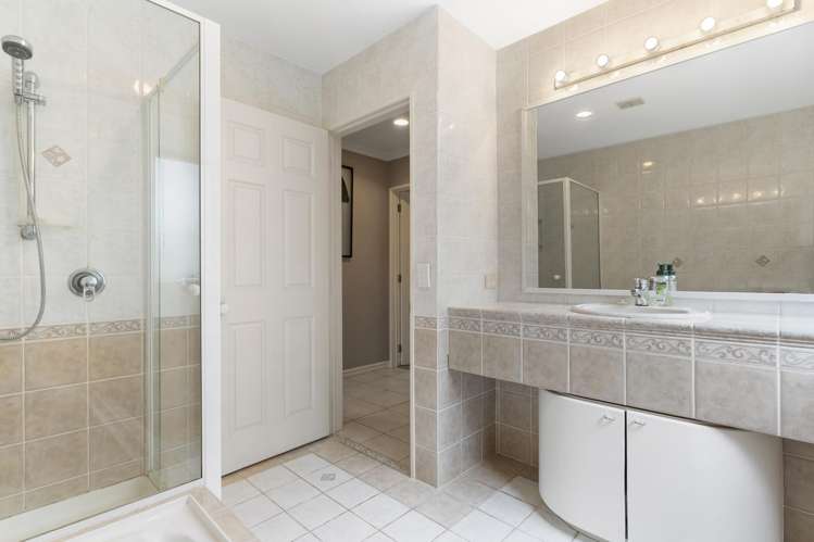 29 Bronte Place Somerville_18