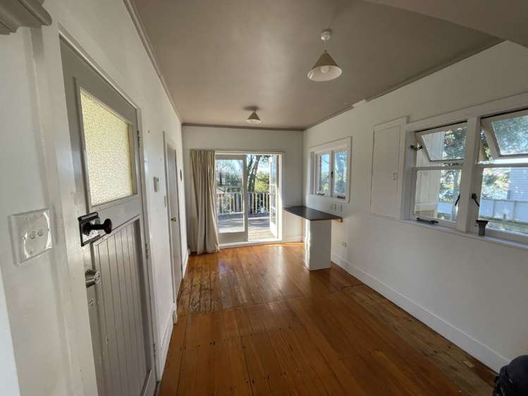 79 Ngataringa Road Devonport_5