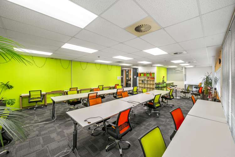 23/2 Bishop Dunn Place Botany Downs_6