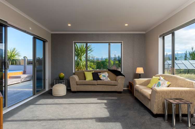 46 Ocean View Crescent Rarangi_6