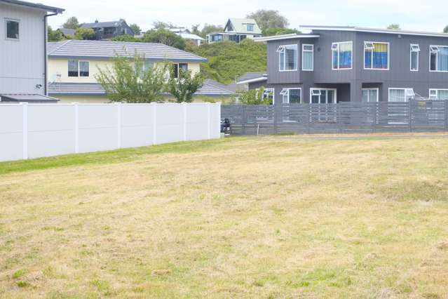 5/3 Tremaine Avenue Two Mile Bay_2