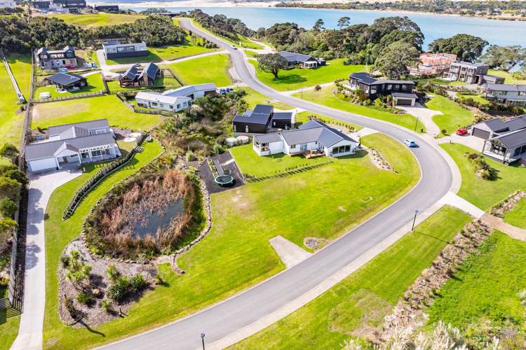 127 Estuary Drive Mangawhai Heads_8