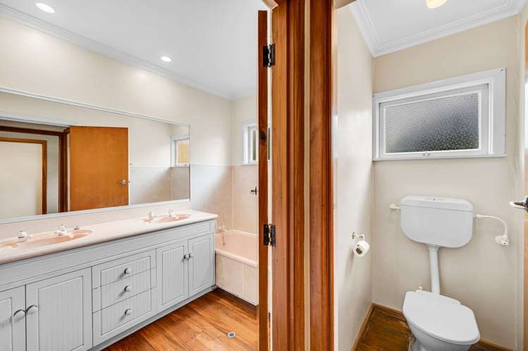 12 Alamein Crescent Onekawa_13