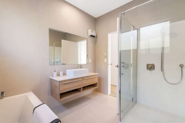 5 Karo Road Beachlands_15