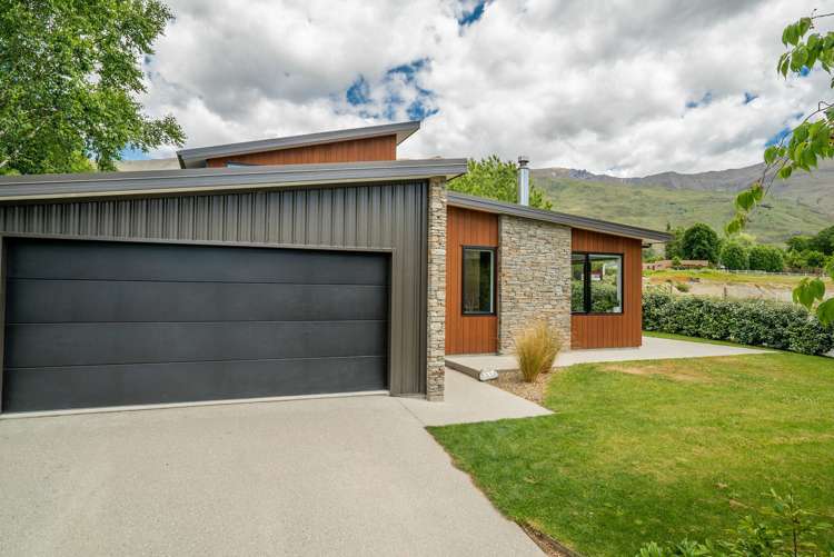 137 Meadowstone Drive Wanaka_17