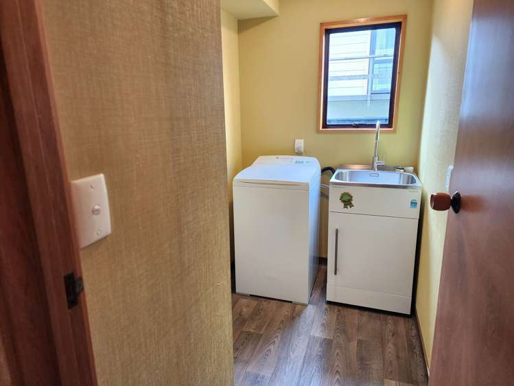 1 Felix-Campbell Street Greymouth_24