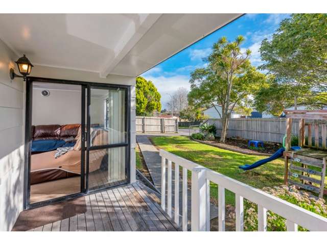 1b Celmisia Place Manurewa_1