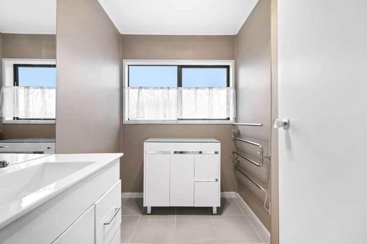 2 Le Havre Place Takanini_9